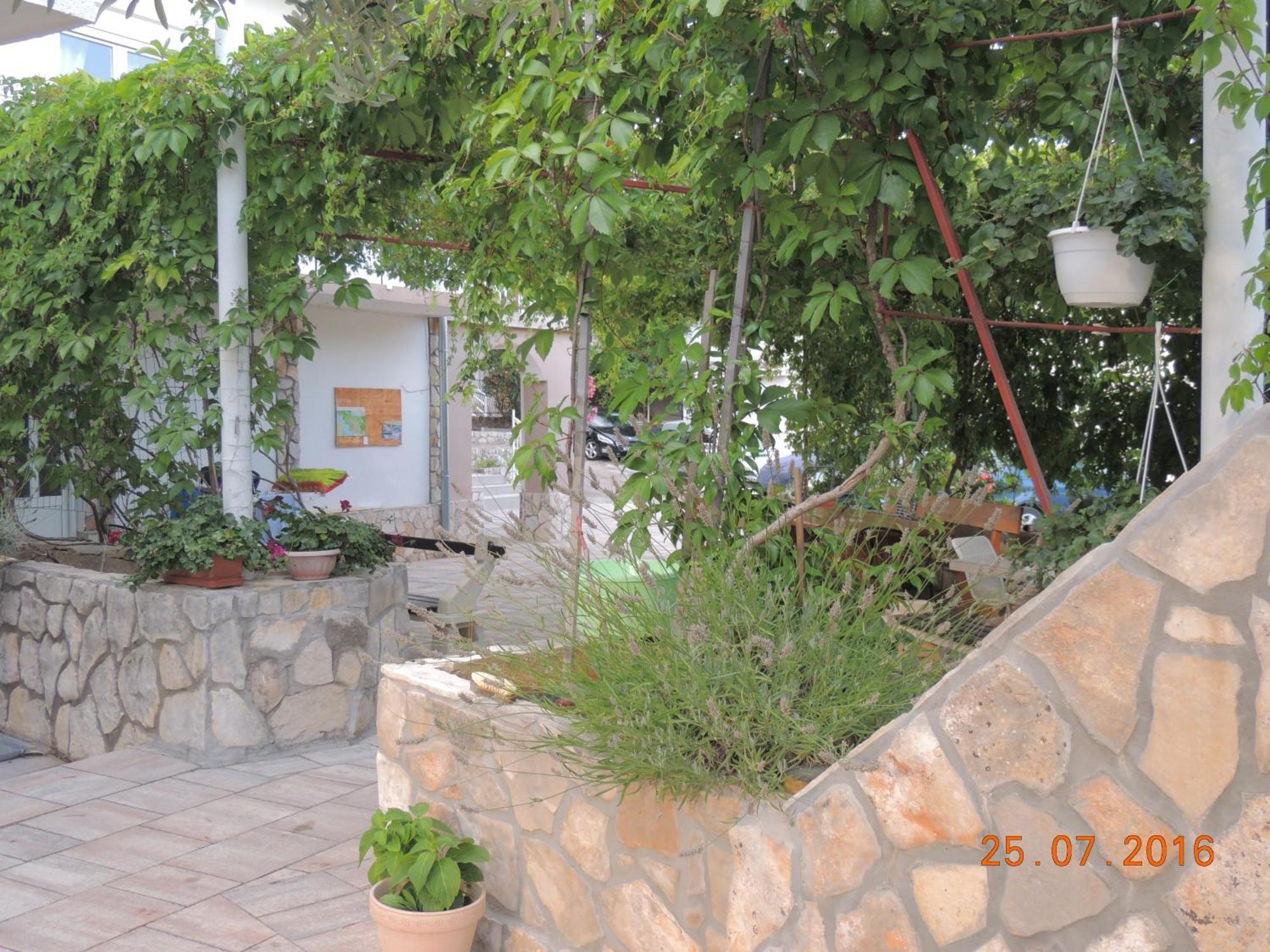 Apartments Antea & Magdalena Pirovac Extérieur photo