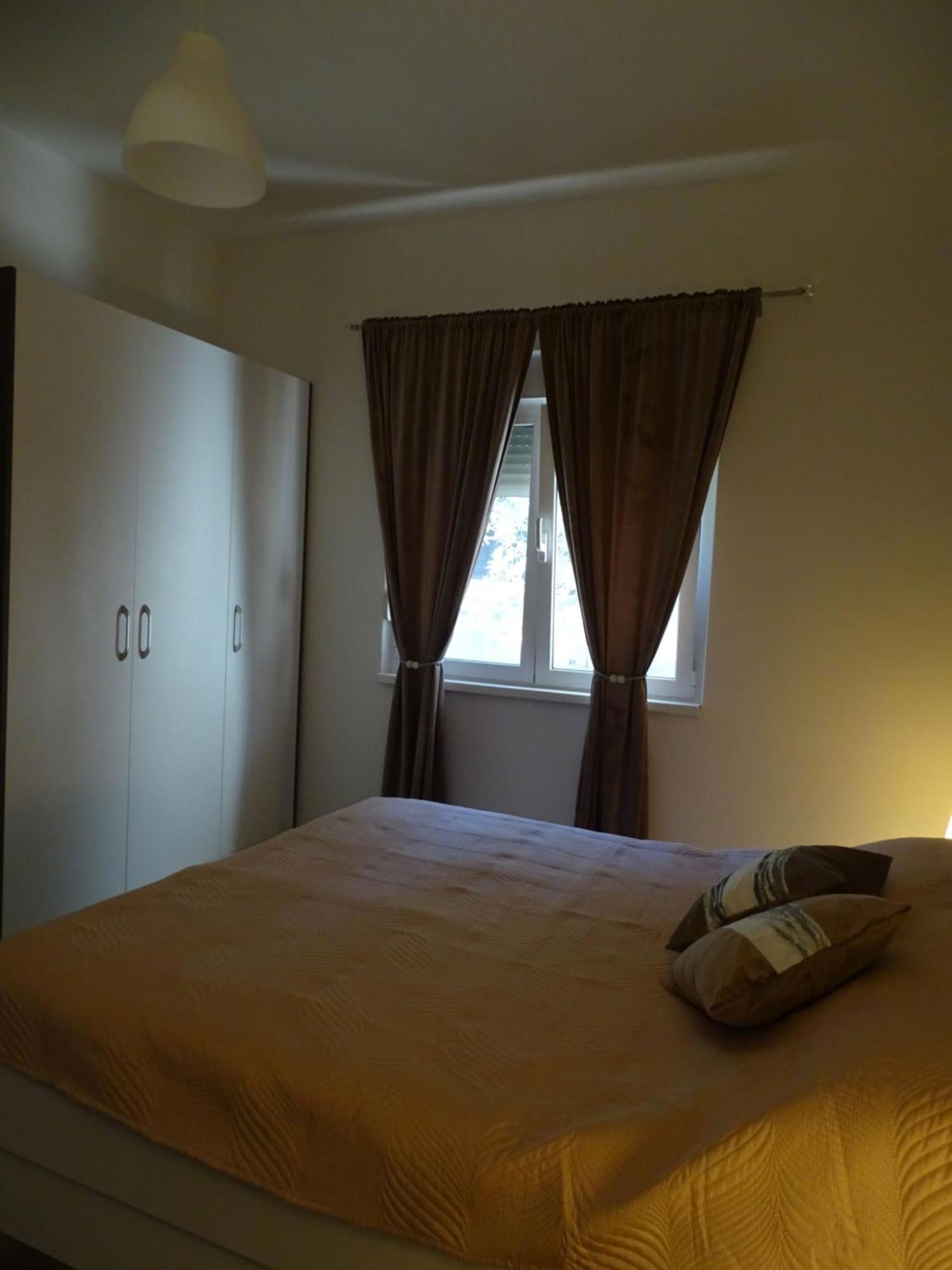 Apartments Antea & Magdalena Pirovac Extérieur photo